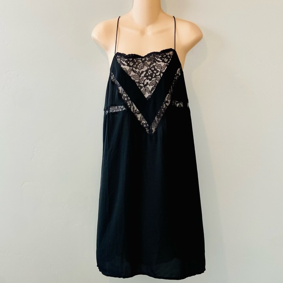 Express Dresses & Skirts - Express Embroided Cocktail Sleeveless Black Dress Size M